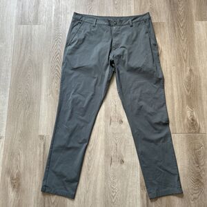 Rhone Commuter Pants Mens 36x31 Green Performance Stretch Chino Golf Tech READ